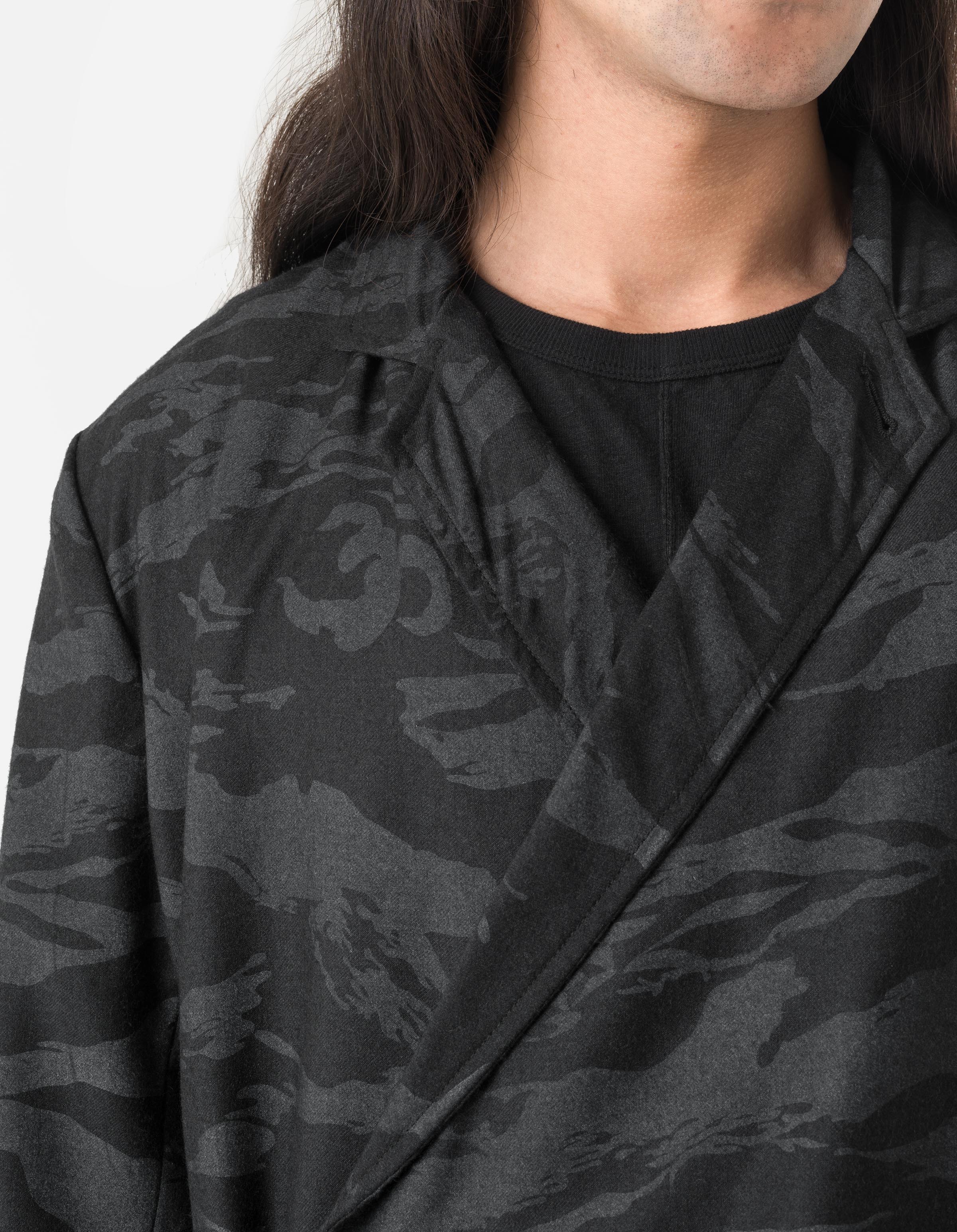 7151 Bonsai Tigerstripe Kimono Blazer Black - Image 3