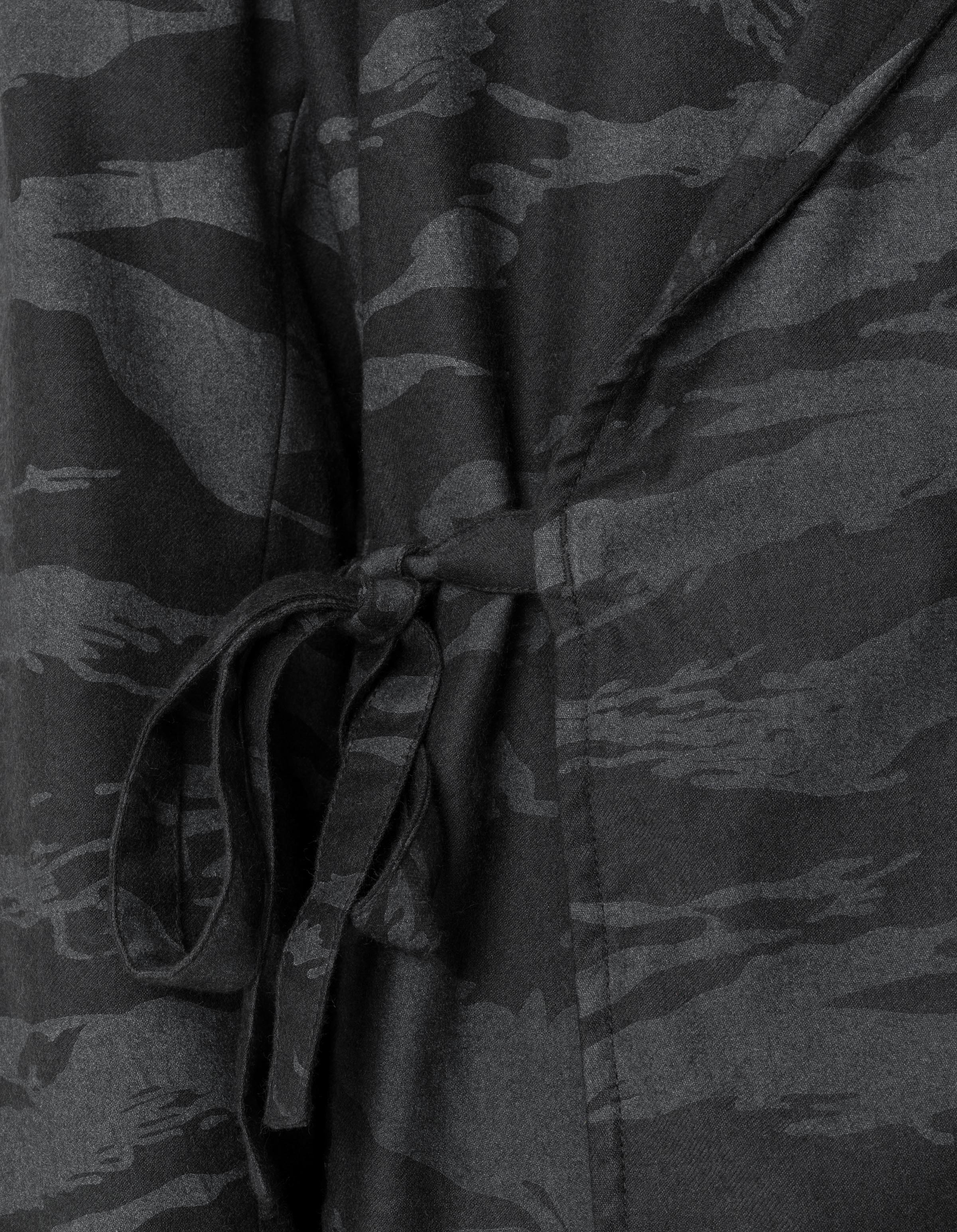 7151 Bonsai Tigerstripe Kimono Blazer Black - Image 7