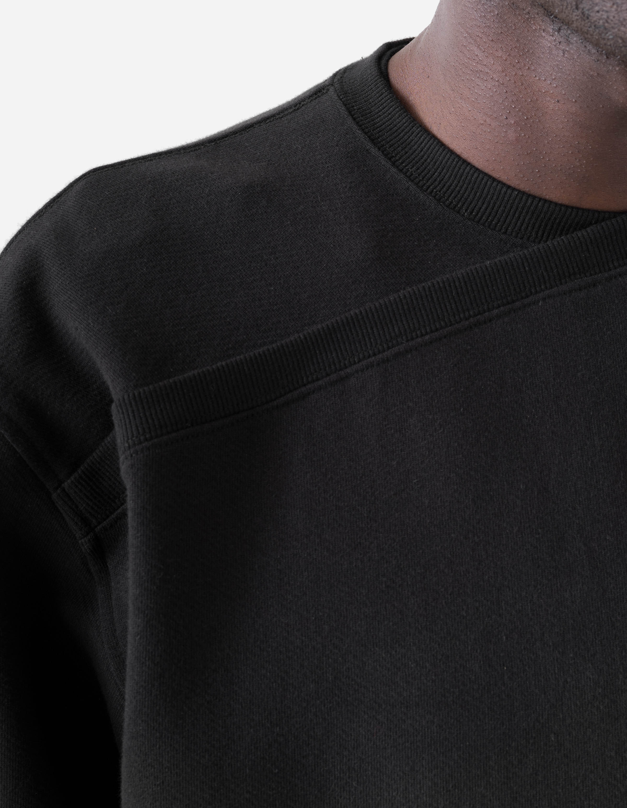 7235 Fire Kirin Tour Monk Crew Sweat Black - Image 4