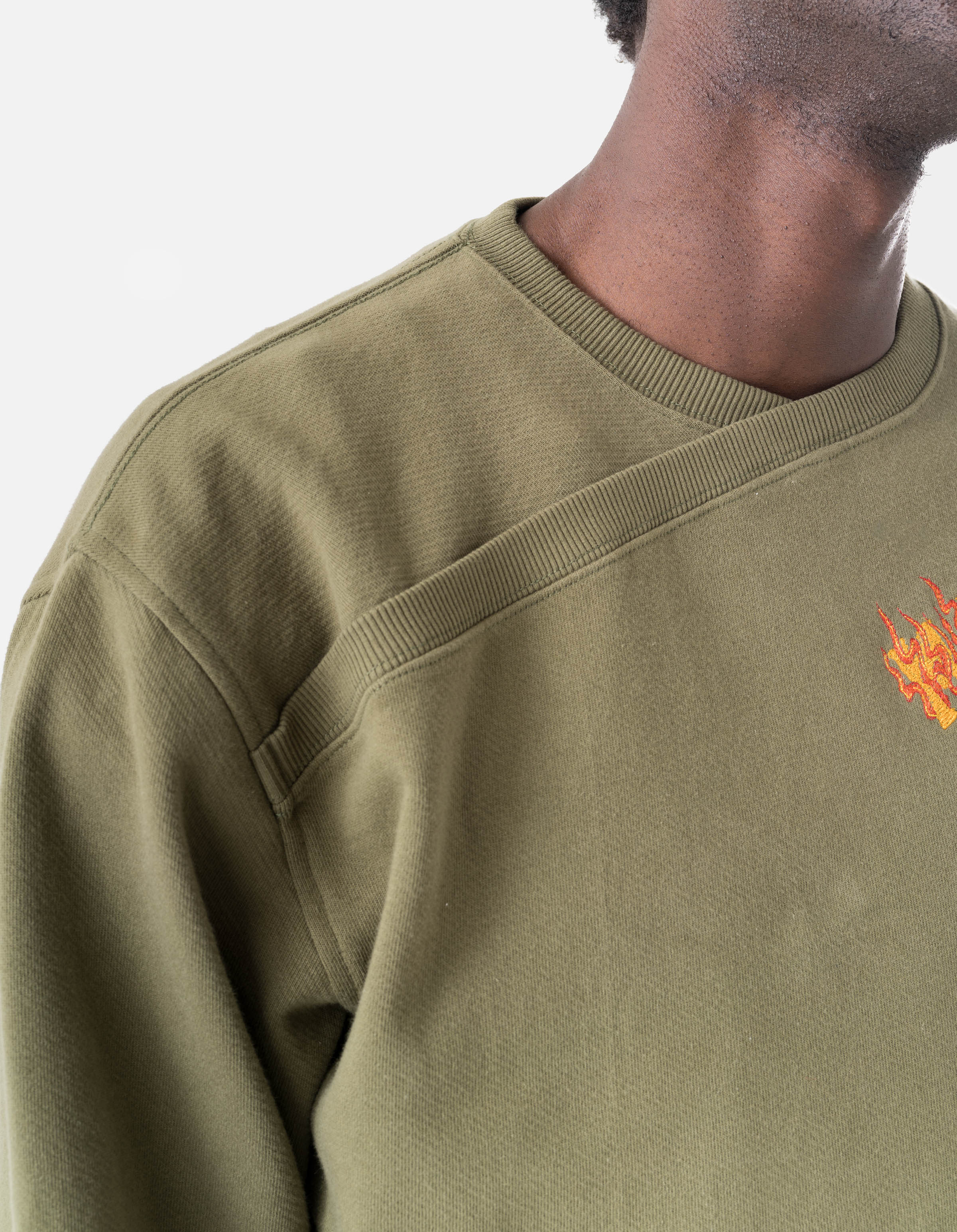 7235 Fire Kirin Tour Monk Crew Sweat Olive OG-107F - Image 4